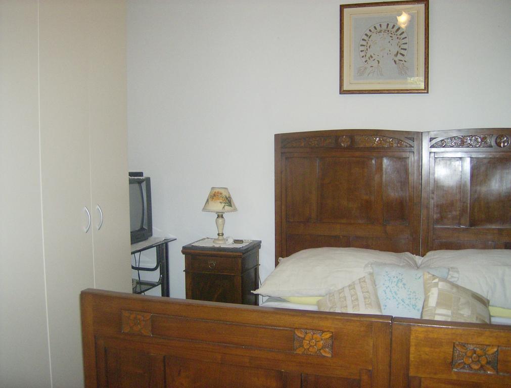 Bed and Breakfast Casa Dina Terontola Habitación foto
