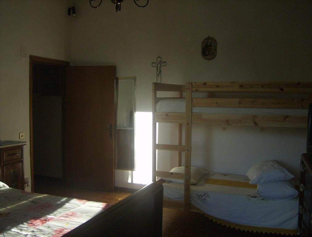 Bed and Breakfast Casa Dina Terontola Habitación foto