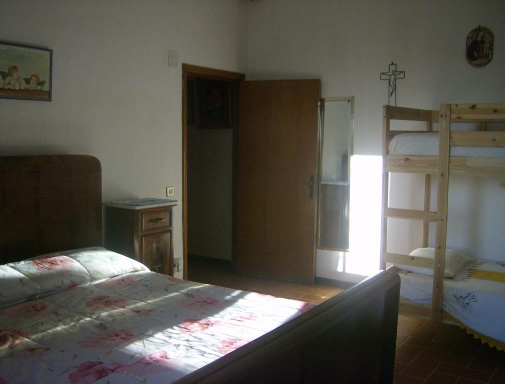 Bed and Breakfast Casa Dina Terontola Habitación foto